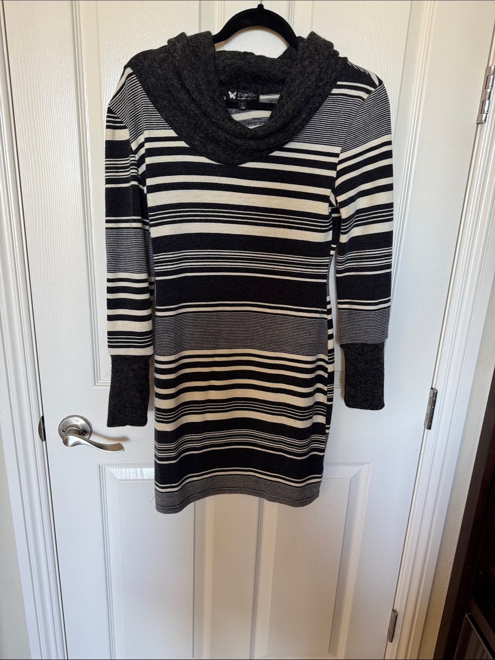 Papillon size small like new Blanc Black, White & Gray Striped Cowl Neck Sweater